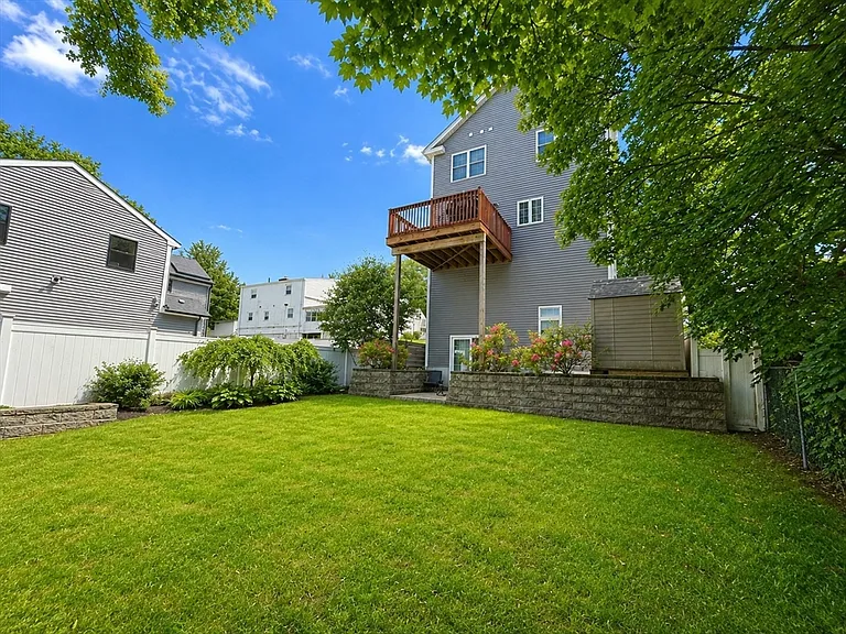 28 Park Ave — Photo 31