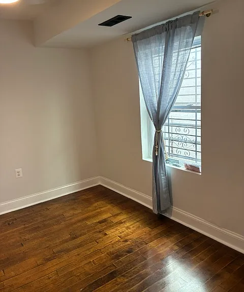2512 Pennsylvania Ave NW #300 — Photo 15