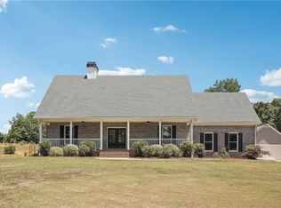 7155 Damascus Rd, Gainesville, GA 30506