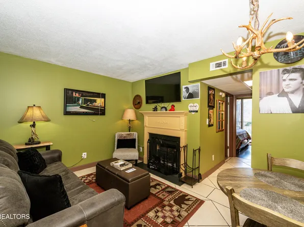 685 River Rd #307, Gatlinburg, TN 37738