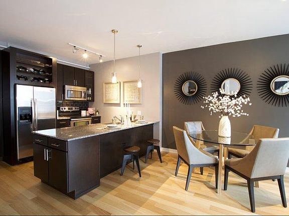 3rd image of 110 W Illinois St #2206