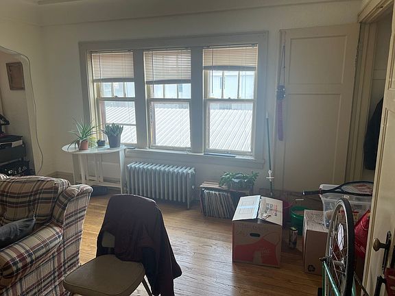 3rd image of 1922 N Palmer St APT 8