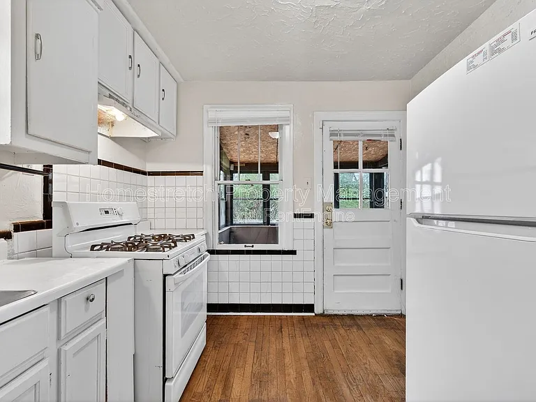 8817 Shady Grove Ave — Photo 21