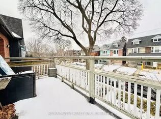 33 Sandford Ave #1A, Toronto, ON M4L2E6