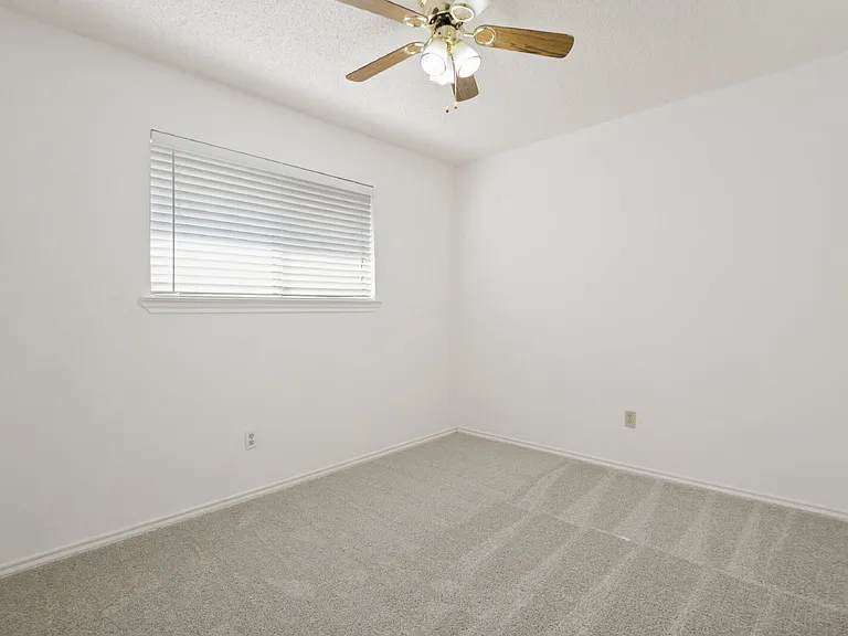 2336 Ridgestone Dr — Photo 17