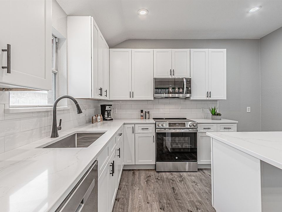1st image of 4533 Forest Glen Dr