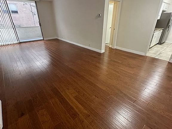 3rd image of 11930 Montana Ave APT 102