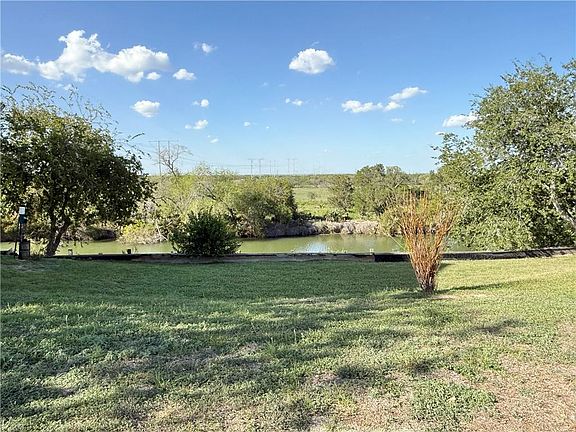 2nd image of 4401 River Valley Dr APT 201