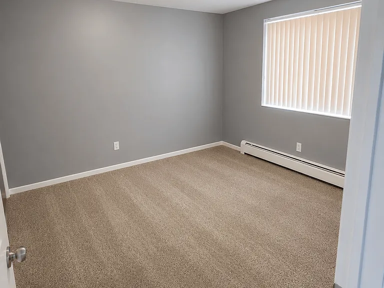 3270 S Grant St — Photo 2