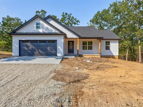 215 W Mont Carmel St, Bonne Terre, MO 63628