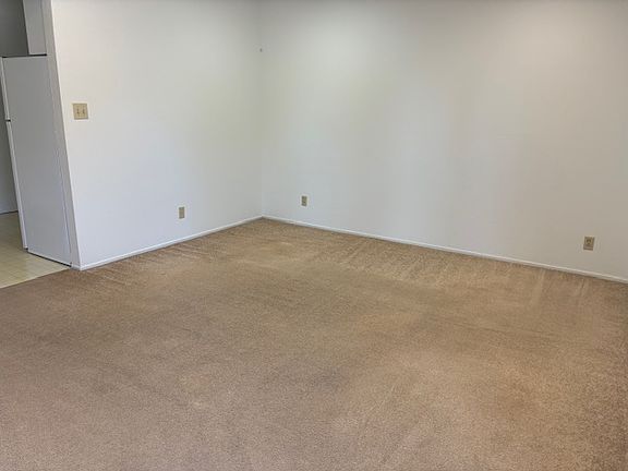 4th image of 503 27th St #503