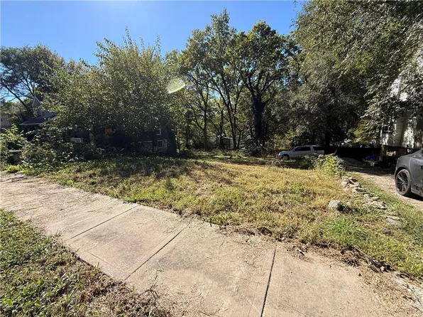 4324 Wayne Ave, Kansas City, MO 64110