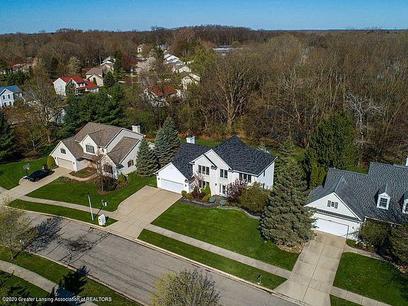 3rd image of 4516 Mistywood Dr