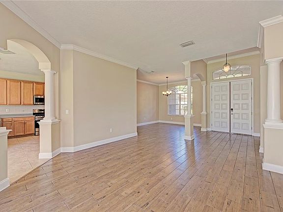 5th image of 10201 Arbor Side Dr