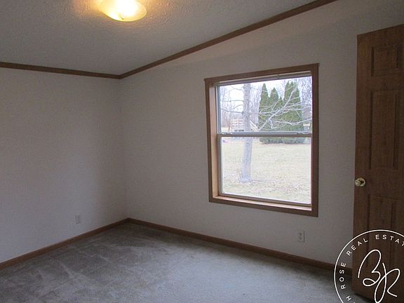 3rd image of 760 E Main Street