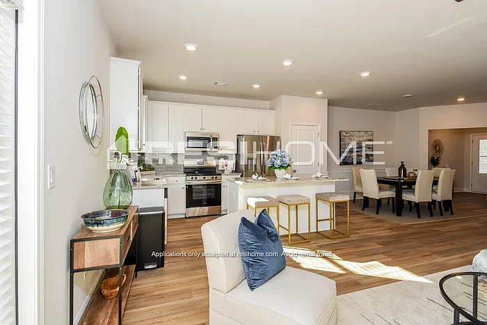 1673 Cleadon Dr — Photo 4