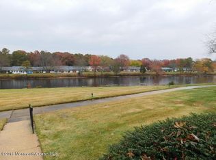 605 Lake Point Dr #C, Lakewood, NJ 08701