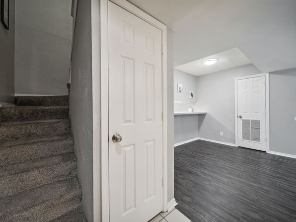 3711 Club Estates Dr #3745-1