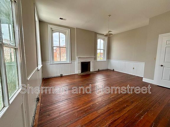 5th image of 1050F Broad St