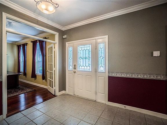 4th image of 3025 Brookhollow Ln