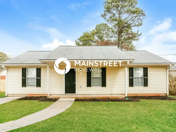 305 Barr Cir, Rex, GA 30273