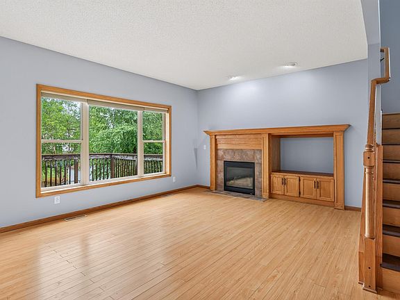 4th image of 11219 22nd St NE