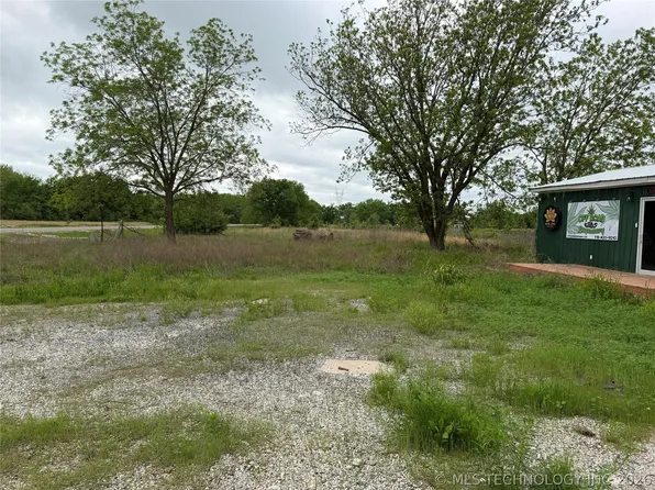 7205 Oktaha Rd, Muskogee, OK 74401