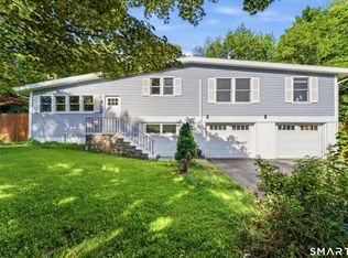 21 North Pleasant Rise, Brookfield, CT 06804