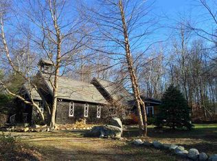 12 Meadow Ln, Cragsmoor, NY 12420