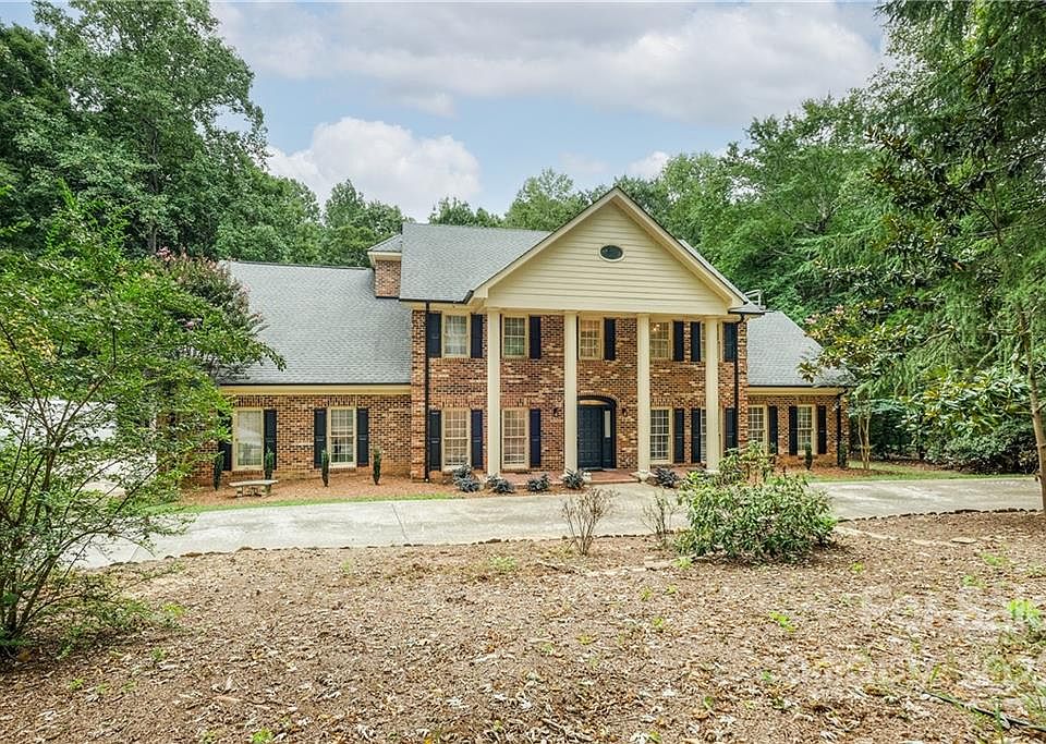 1st image of 5815 Cherry Hollow Ln