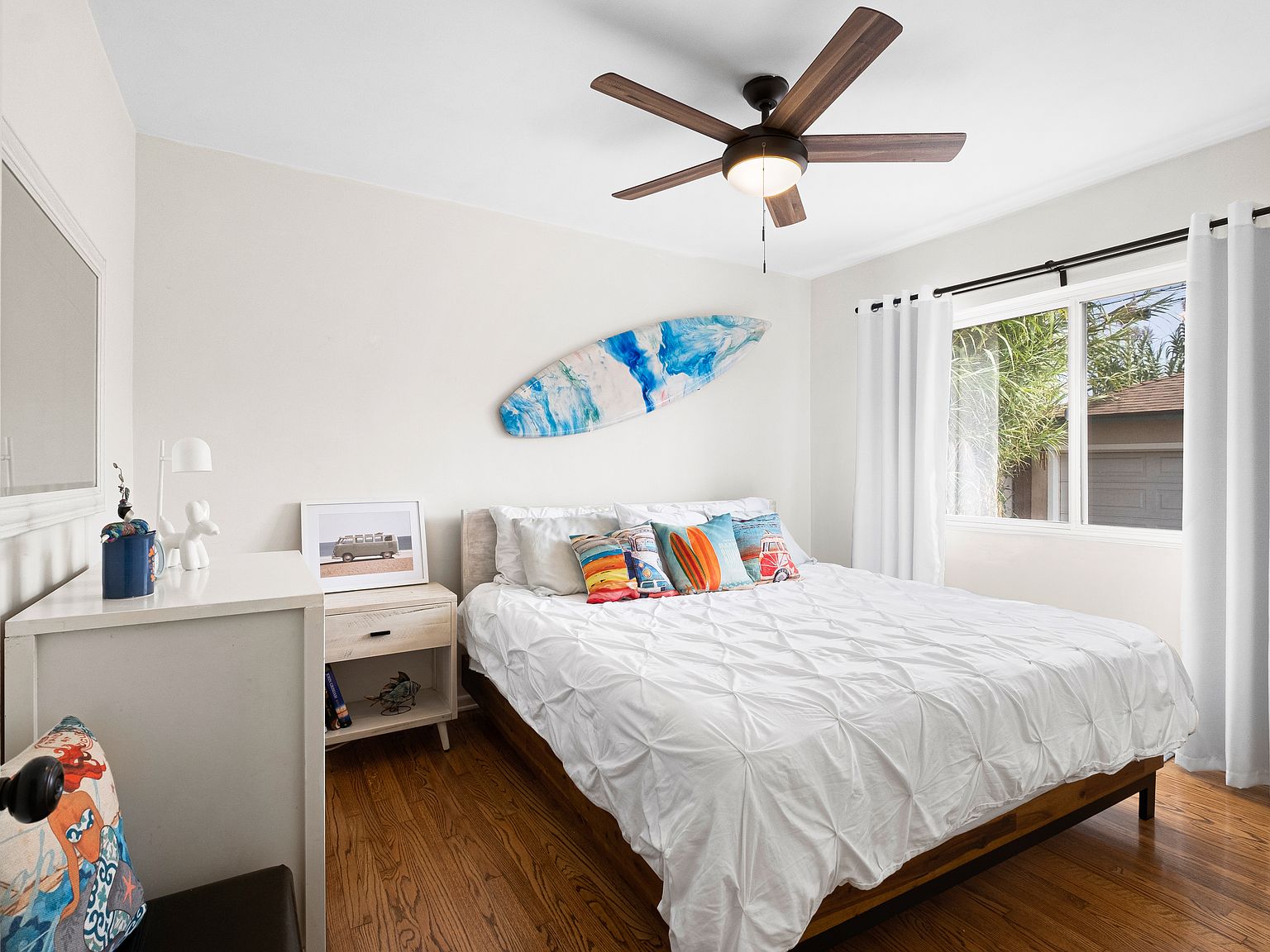 Manhattan Beach, CA 90266