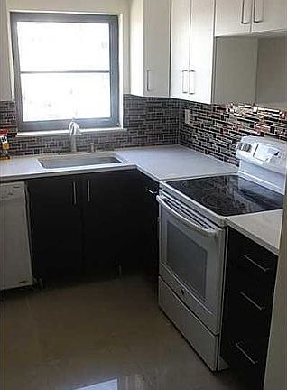 2nd image of 1334 Collins Ave #U