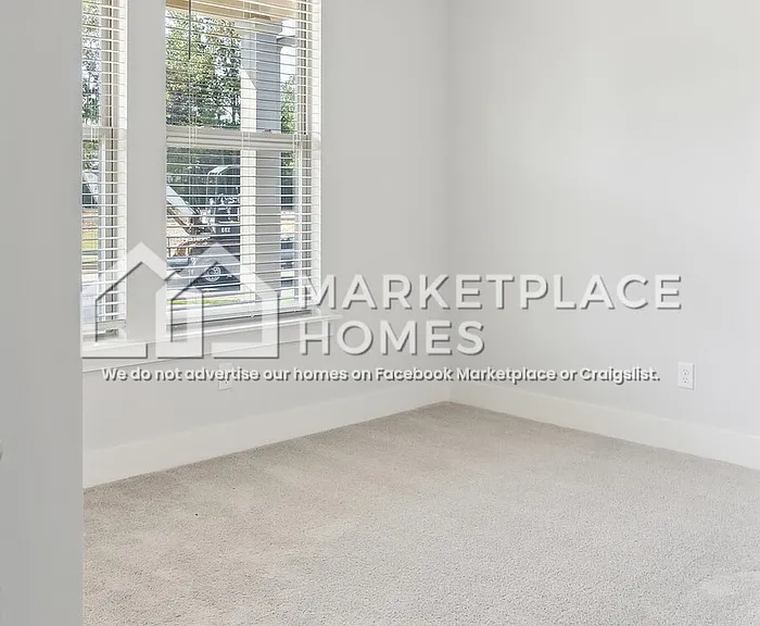 2070 Hyacinth Ln — Photo 24