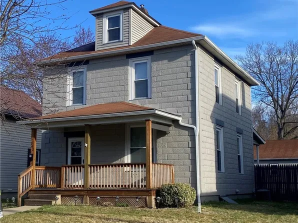 262 E North Ave, East Palestine, OH 44413