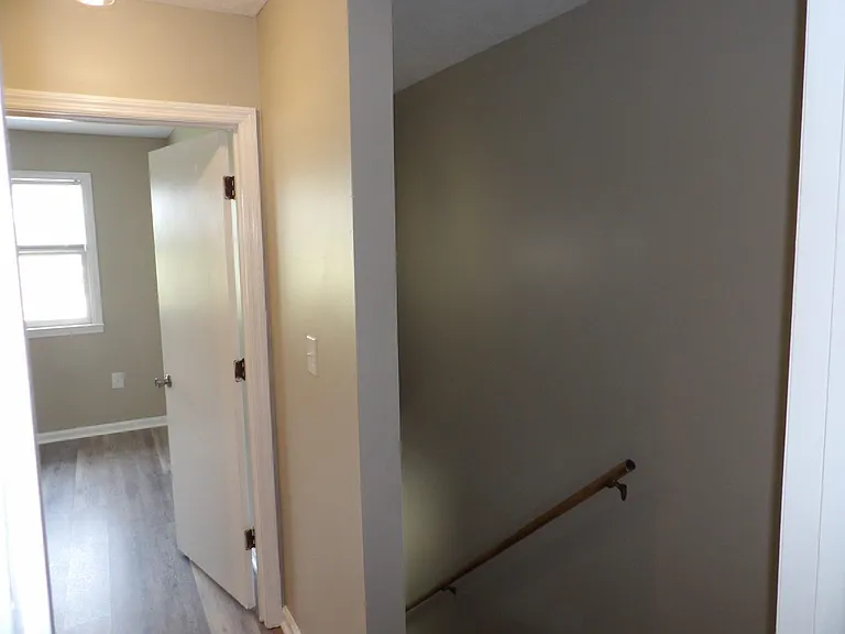 902 Plaza Dr #5 — Photo 33