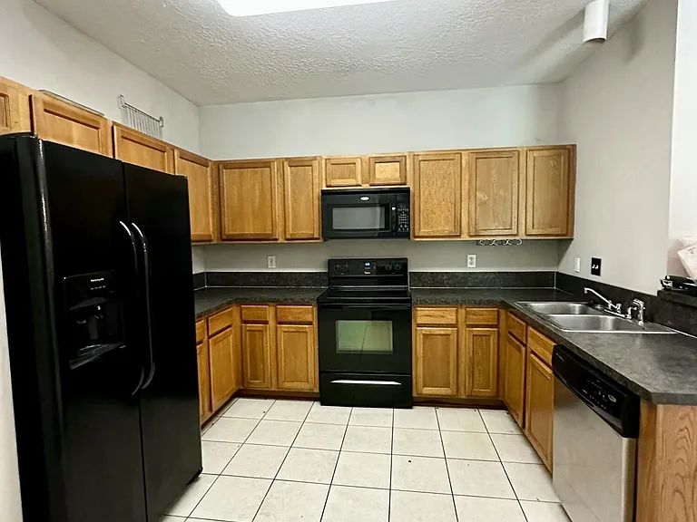 6985 Ortega Woods Dr #8 — Photo 2