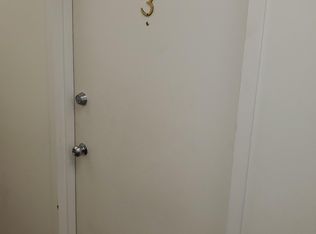 20 Henry St APT 3, Greenwich, CT 06830