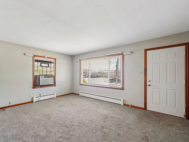26 W 45th Ave — Photo 2