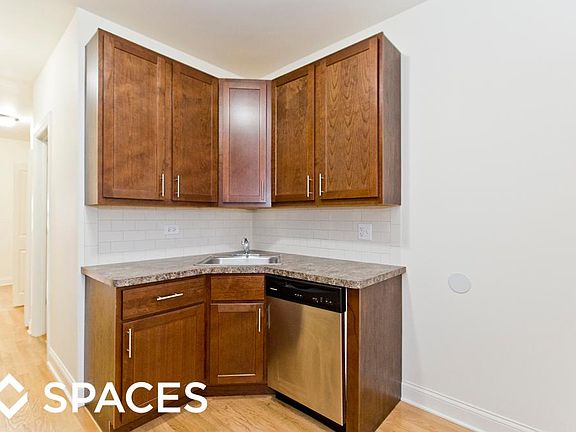 2nd image of 4869 N Washtenaw Ave APT 3