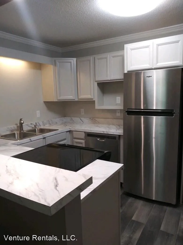 1 bed, 690 sqft, $1,050 — Photo 4