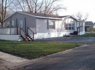 303 Hickory Ln, Justice, IL 60458