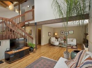 6748 Banning Dr, Oakland, CA 94611