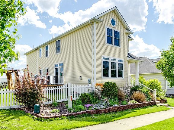 3rd image of 2750 Himelrigh Blvd