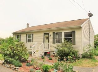 815 Wauwinet Rd, Barre, MA 01005