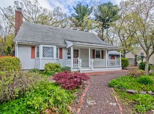 107 Old Farm Rd, Chicopee, MA 01020