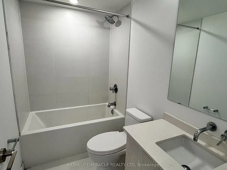 176 Clonmore Dr #4 — Photo 27