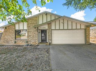 3105 Wayfarer Rd, Bedford, TX 76021