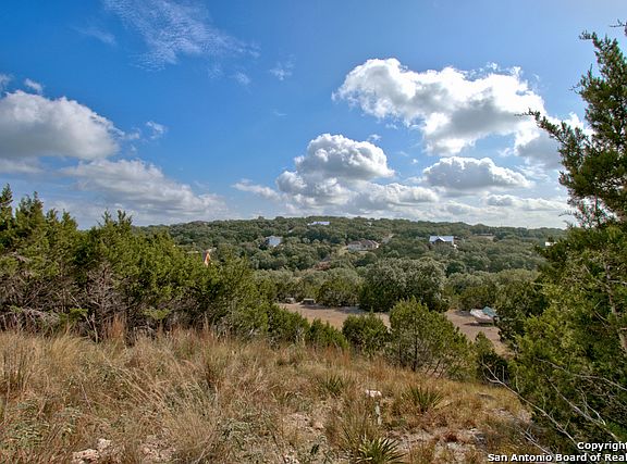 5th image of 1161 Post Oak Dr