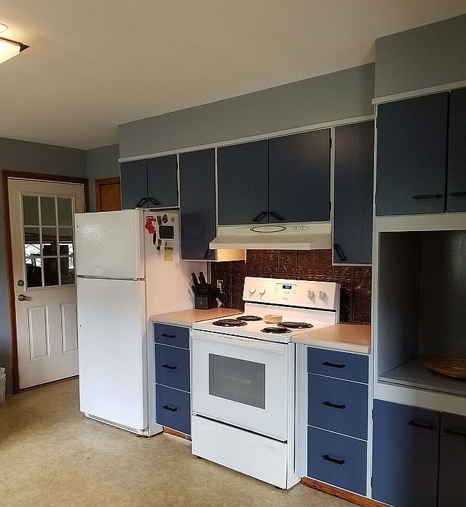 Tons of cupboard space