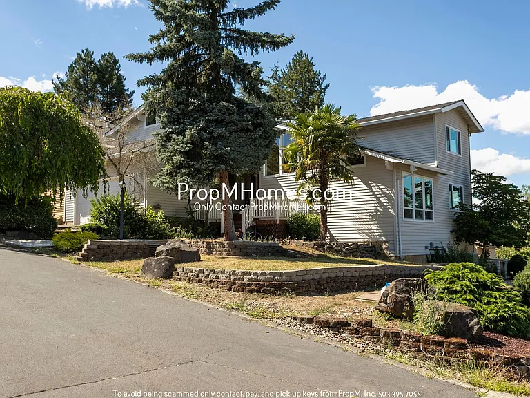 8271 SW 184th Ave — Photo 2